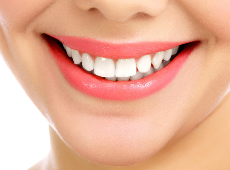Confira dicas para manter o esmalte dos dentes saudável