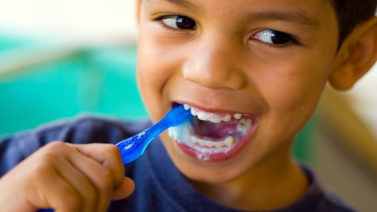 Detalhes que fazem a diferença na escovação de dente