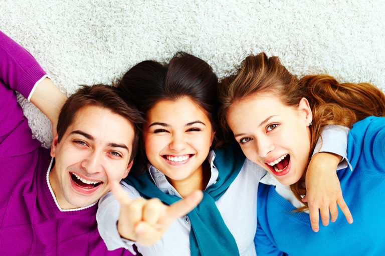 Como Os Adolescentes Podem Manter Dentes Saudáveis E Brilhantes?