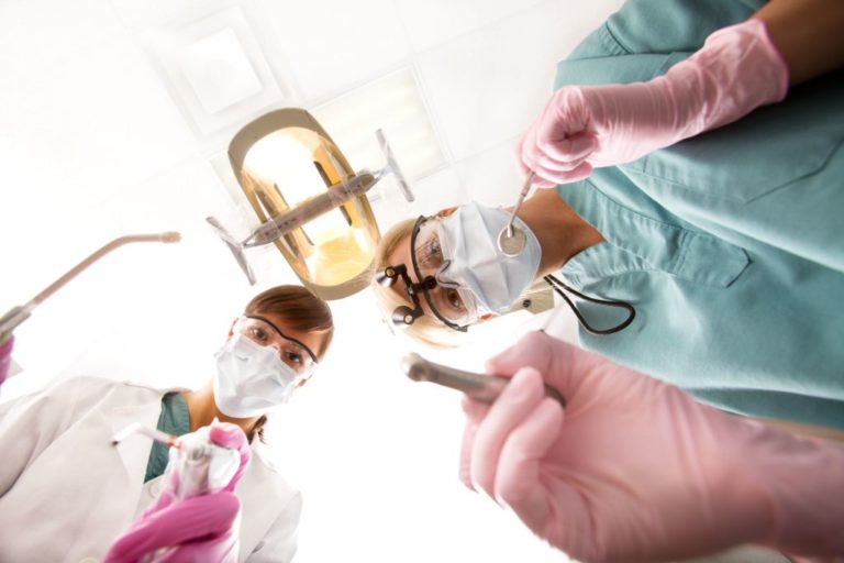 Informações e dicas para quem tem medo de dentista
