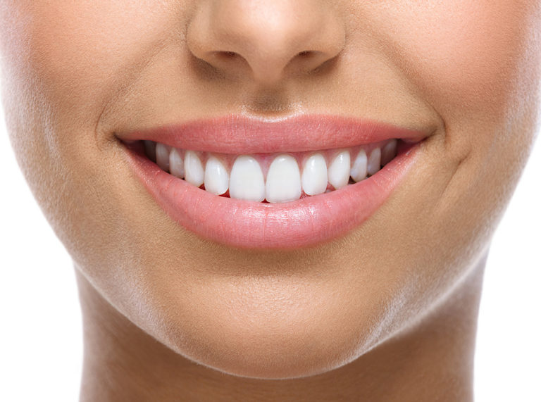 Confira dicas para manter o esmalte dos dentes saudável
